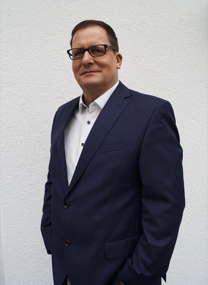 Rayk Kotzarapakis, Inhaber von KELUWASO